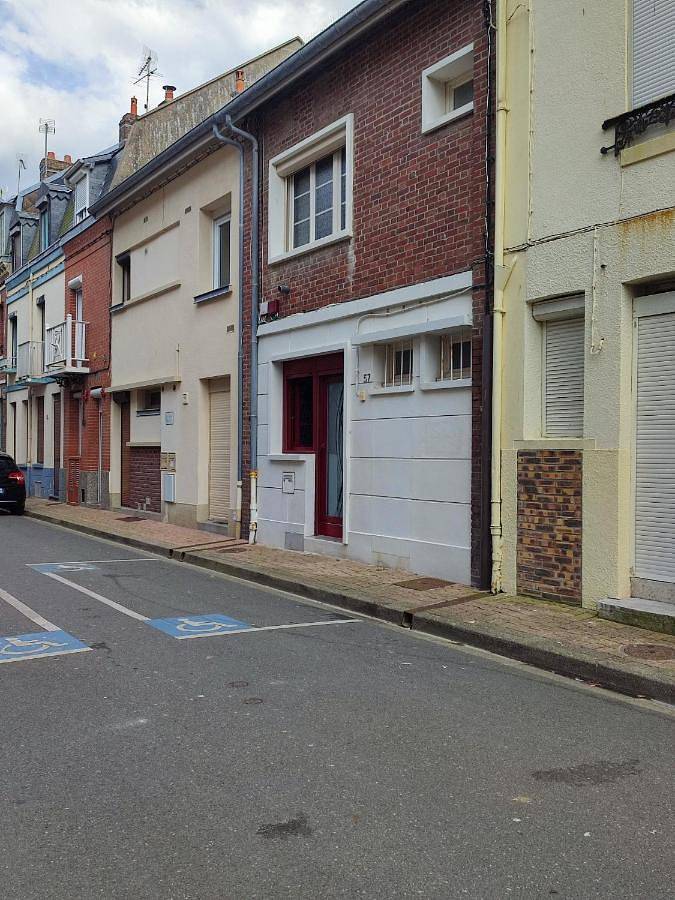 Location de vacances pour 4 personnes, avec piscine ainsi que sauna et bassin pour enfant dans Casino du Tréport - 2