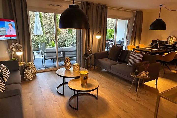 Gîte pour 4 personnes, avec balcon à Bossey