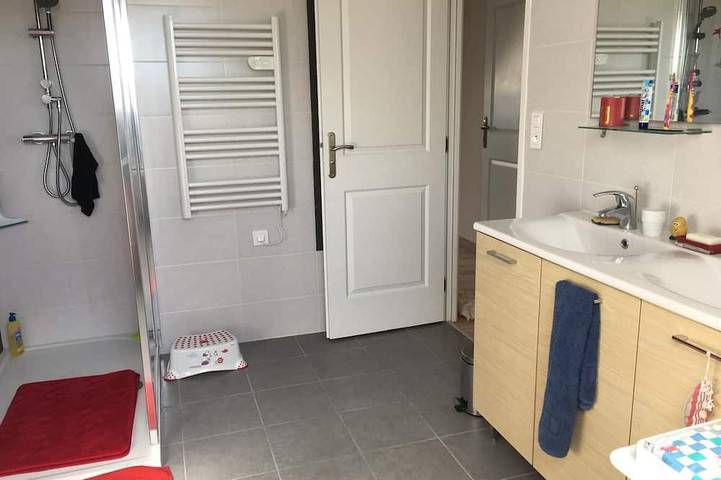 Location de vacances pour 6 personnes, avec terrasse à Surtainville - 4