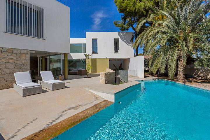 Casa para 8 personas, con jardín y piscina en Madrid