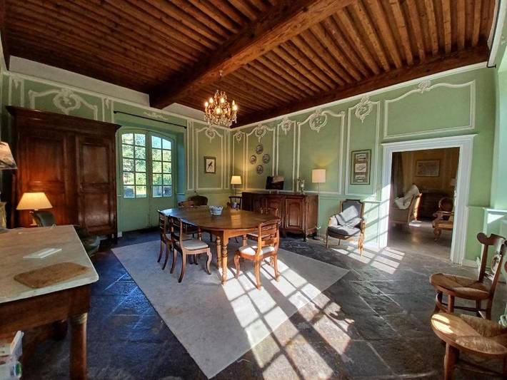Location de vacances pour 2 personnes, avec terrasse ainsi que vue et jardin à Gerzat - 2