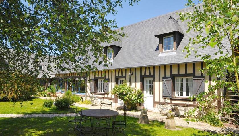 Location de vacances pour 6 personnes, avec Terrasse et Jardin à Conteville