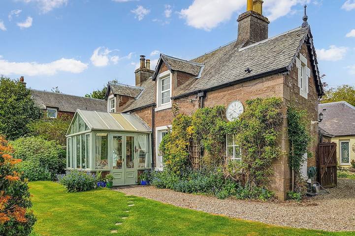 Cottage for 2 people, with garden in Crieff