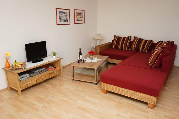 Ferienwohnung für 4 Personen, mit Balkon in Alpirsbach - 2