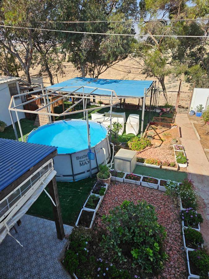 Lodge pour 10 personnes, avec vue ainsi que jardin et piscine - 1