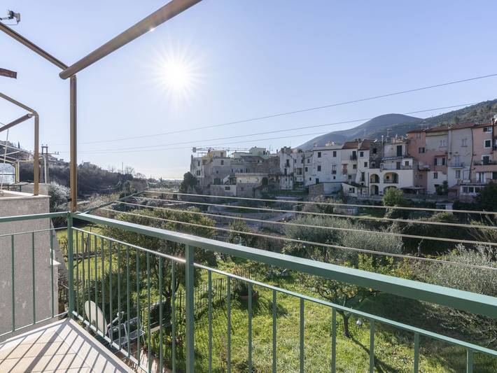 Appartamento per 4 persone, con giardino a Toirano