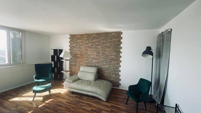 Gîte pour 3 personnes, avec vue à Bron - 3