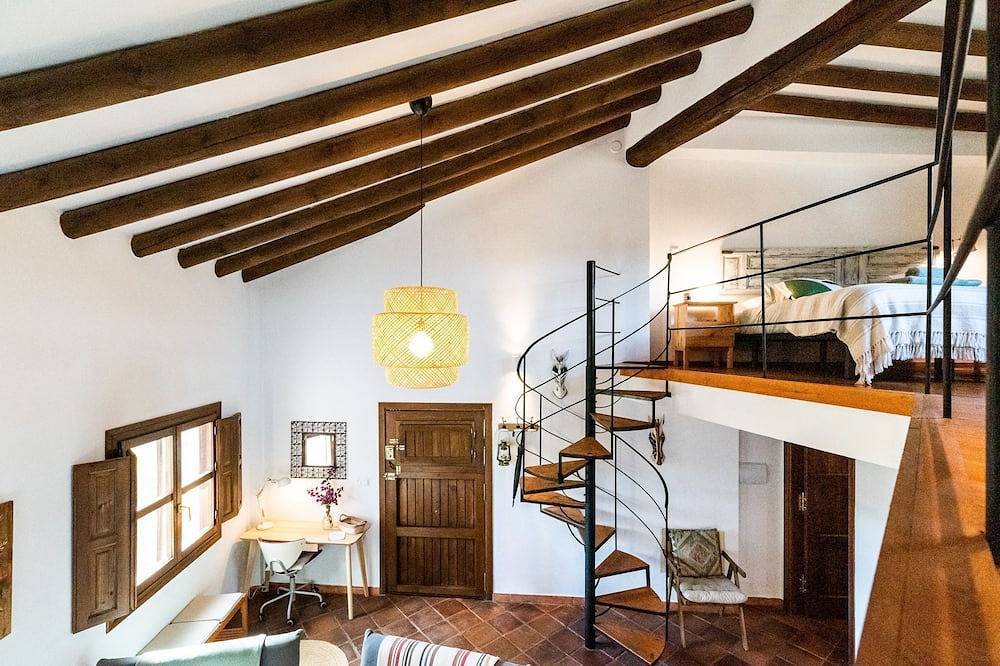 Duplex loft in nature with garden and pool in Nigüelas, Granada Province