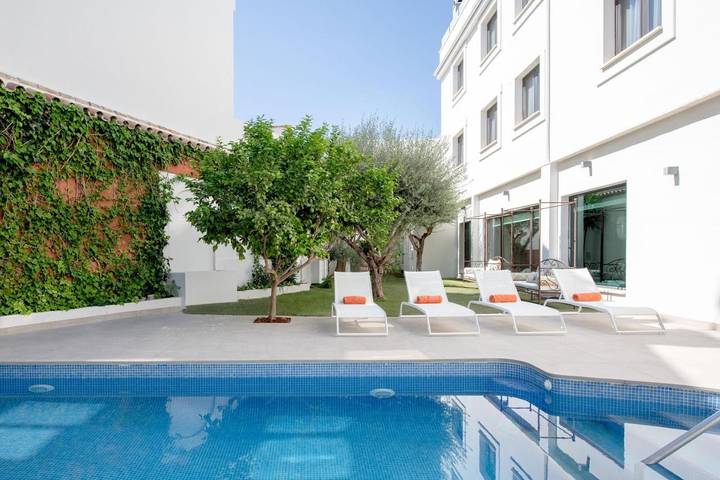 Apartamento para 2 personas, con piscina además de vistas y jardín en Écija