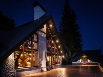 Ferienhaus für 10 Personen, mit Balkon und Sauna sowie Garten, mit Haustier in Nordböhmen