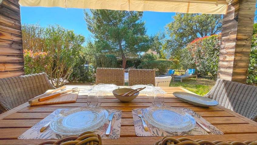 Apartamento de vacaciones para 6 personas, con jardín además de piscina y vistas - 1