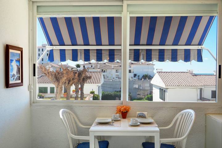 Ganze Wohnung, Ferienwohnung für 2 Personen mit Pool in el Balmí Gran (Sitges), Sitges