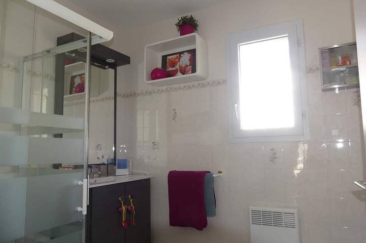 Ferienhaus für 5 Personen, mit Terrasse und Garten sowie Whirlpool in Frontignan