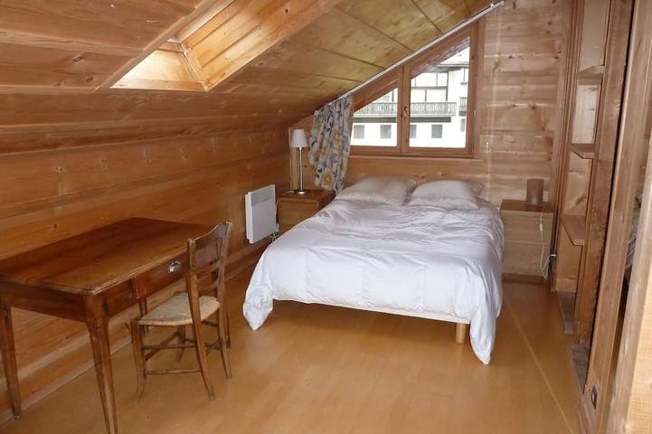 Spacious apartment 140 m2, 3 bedrooms, 3 bathrooms, terrace, spa, sauna in Les Grandes Montets, Chamonix-Mont-Blanc