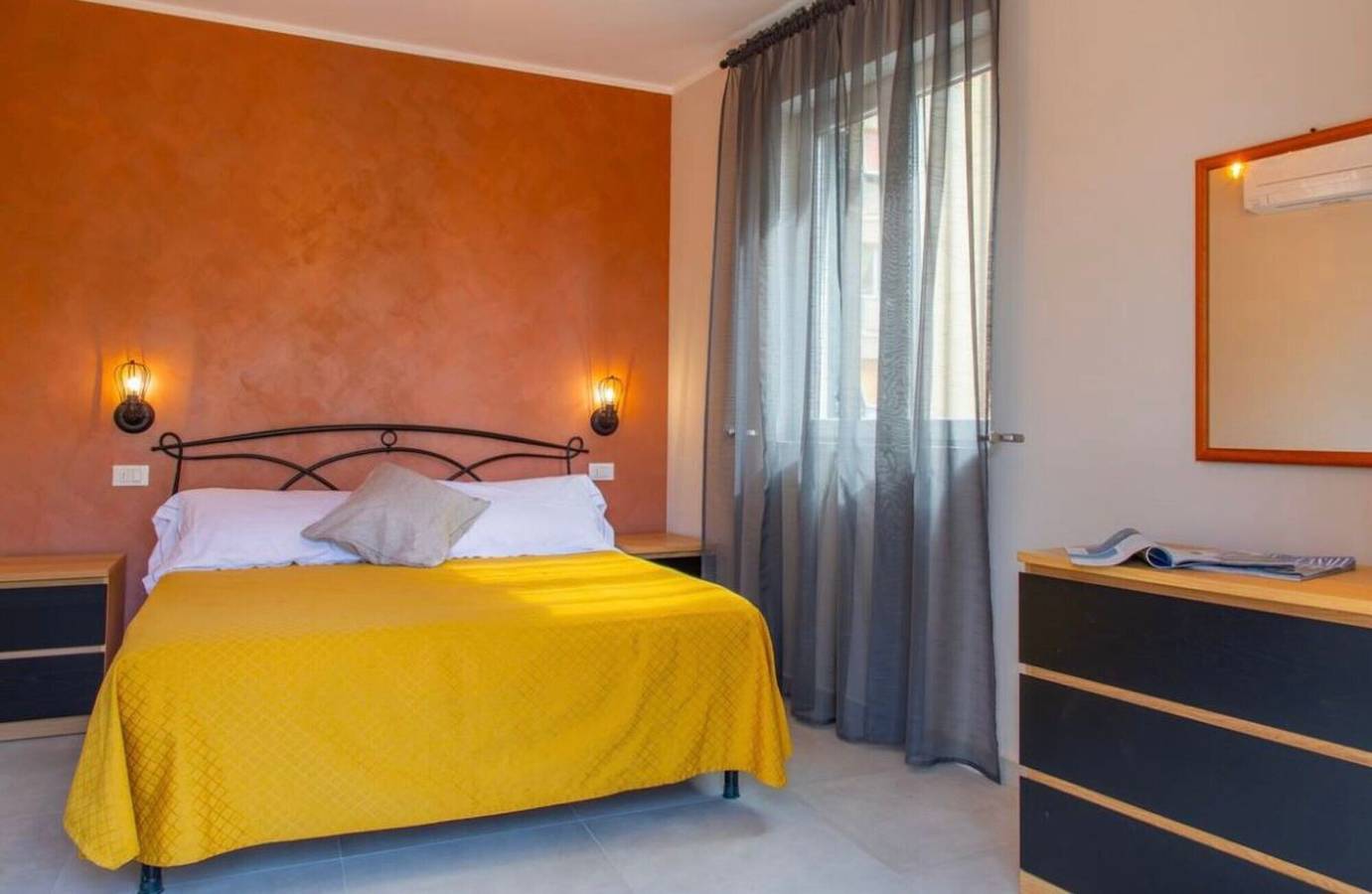 Apartamento entero, Apartamento 'Tramontana' con terraza privada, Wi-Fi y aire acondicionado in Loano, Riviera di Ponente