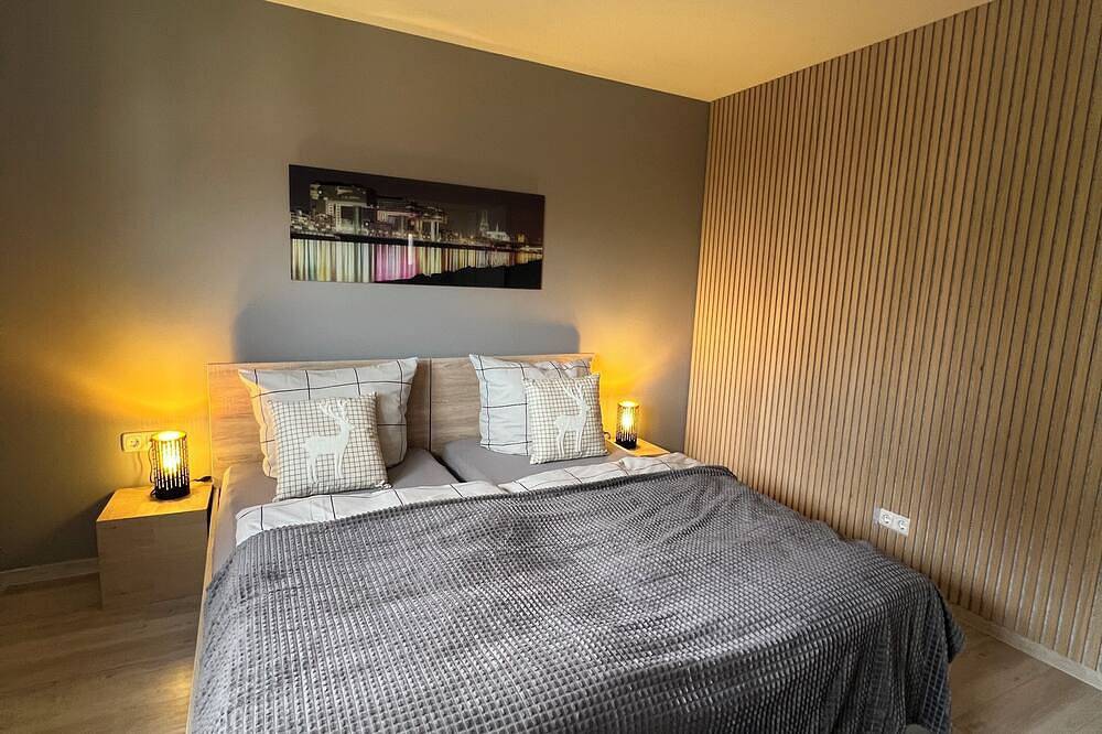 Ganze Wohnung, Free fast Wlan,modern,Küche,Terrasse, near Cologne, 2 Duschbäder in Bergisch Gladbach, Rheinisch-Bergischer Kreis