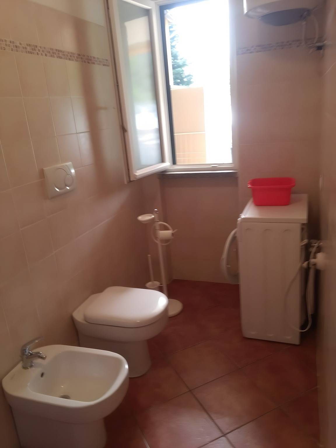 Ganze Wohnung, Apartment 'Acacia' mit Meerblick, Wlan und Klimaanlage in Ceriale, Riviera di Ponente