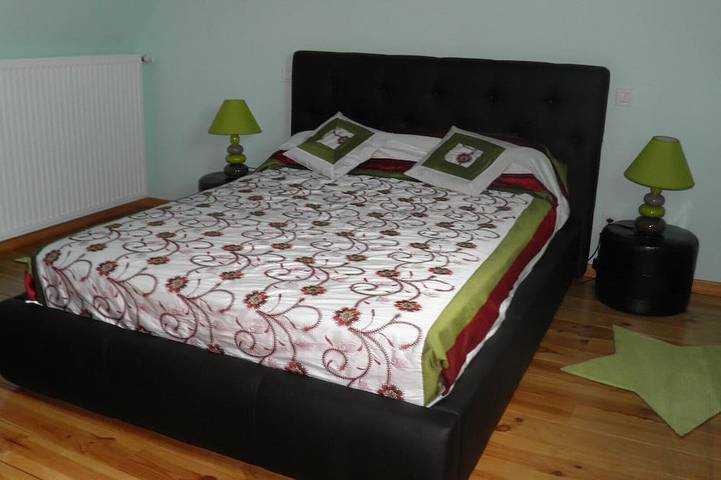 Location de vacances pour 6 personnes, avec terrasse et jardin à Cause-de-Clérans - 3