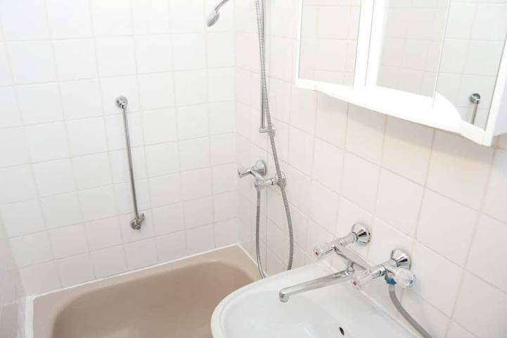 Ganze Wohnung, Raisa Helles freundliches 3-Zimmer-Apartment mit Garteneingang in Preßbaum, Traisental