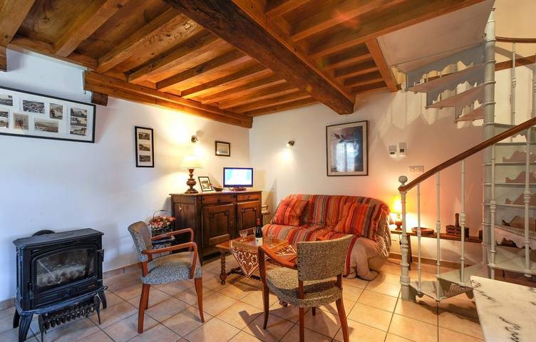 Gîte pour 3 personnes, avec Terrasse dans Saône-et-Loire - 2