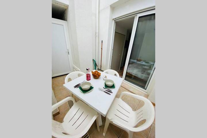 Gîte pour 4 personnes, avec terrasse dans Plage de Nauzan - 4