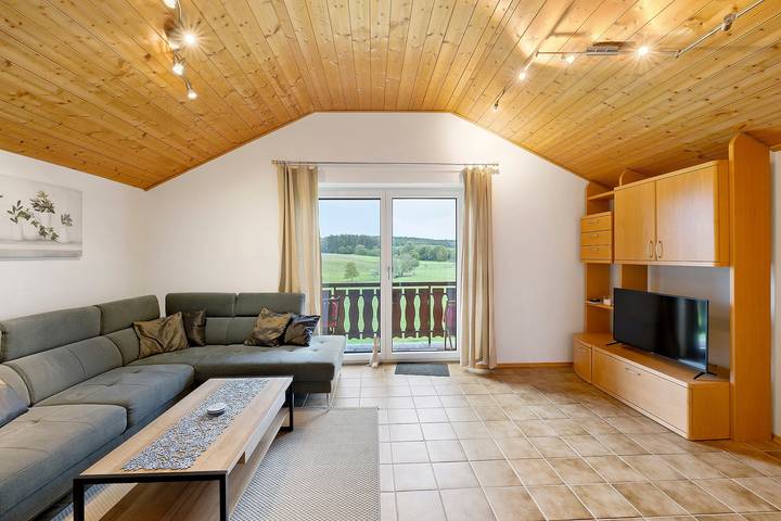Ganze Wohnung, Ferienwohnung "Strobl" mit Balkon und WLAN in Dießen am Ammersee, Ammersee
