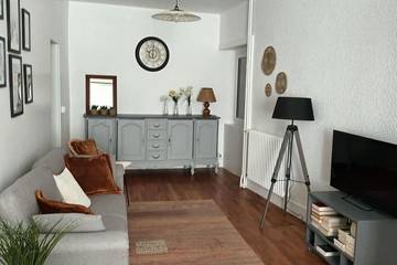Gîte pour 6 personnes, avec jardin à Cuiseaux