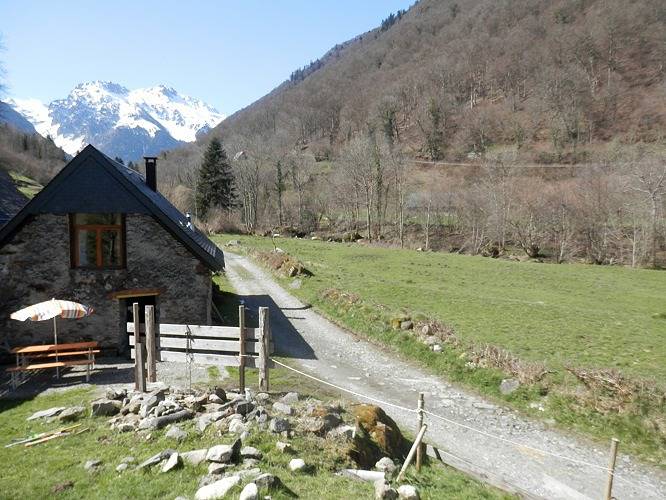 Gîte pour 6 personnes, avec jardin