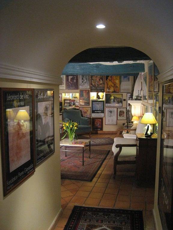 L'Evêché - Chambre Jaune Vert in Vaison-la-Romaine, Parc naturel régional du Mont-Ventoux