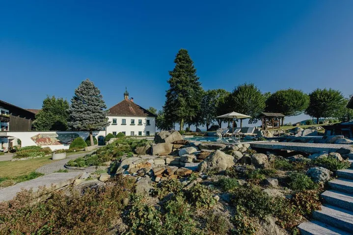 Villa für 15 Personen, mit Whirlpool und Pool sowie Balkon und Sauna - 1