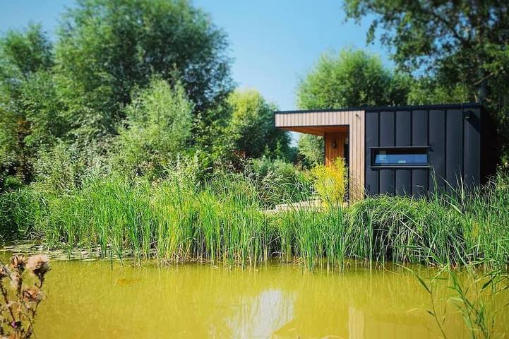 Gîte pour 2 personnes, avec terrasse ainsi que jardin et piscine