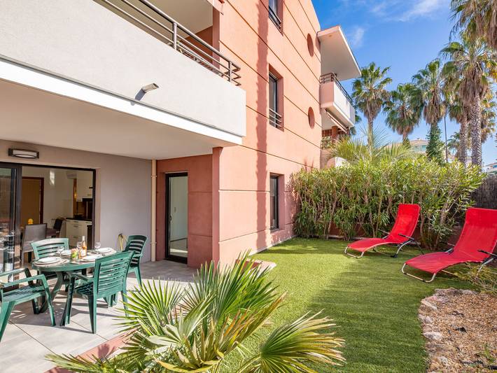 Ferieleilighet for 4 personer, med Terrasse og Hage i Frejus