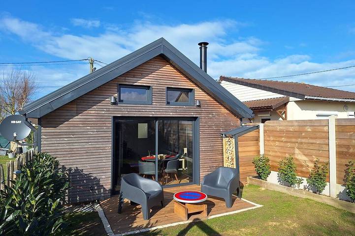 Tiny house Gîte \"Sea Shelter\" avec bain nordique à Criel-sur-Mer in Criel-sur-Mer, Région de Dieppe