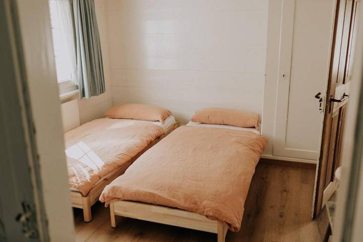 Ferienhaus für 4 Personen, mit Whirlpool und Terrasse sowie Garten und Ausblick in Schwende
