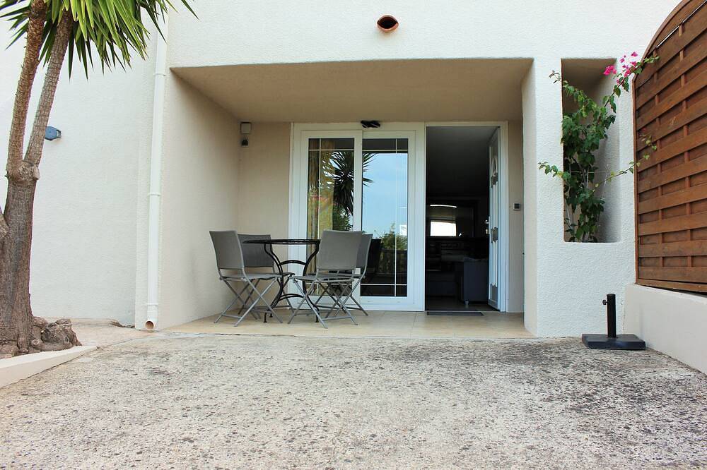 Appartement entier, Porticcio ground floor villa 70 m² 4/5 persons fully Air Conditioned in Porticcio, Grosseto-Prugna