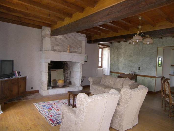 Location de vacances pour 4 personnes, avec terrasse ainsi que vue sur le lac et piscine à Roquecor - 3