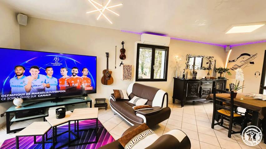 Gîte pour 6 personnes, avec terrasse à Meyssac - 3