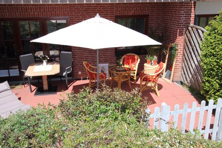 Ferienwohnung für 3 Personen, mit Terrasse und Garten sowie Sauna und Seeblick in Pönitz am See - 3