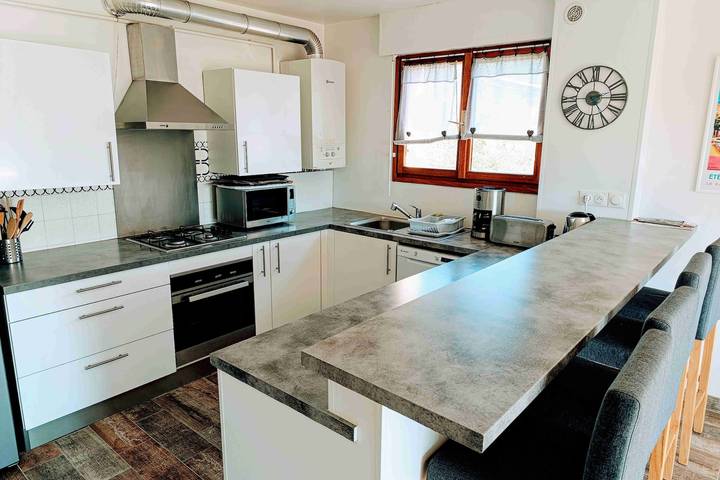 Apartamento entero, Apartamento de vacaciones para 5 personas con balcón in Bandol, Costa mediterránea (Francia)