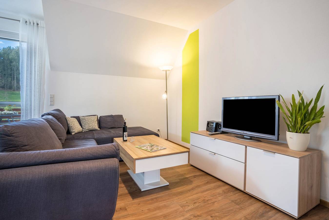 Ganze Wohnung, Apartment 'Rosalinde, 72 qm' mit Balkon und Wlan in Oberkirch, Mittlerer Schwarzwald