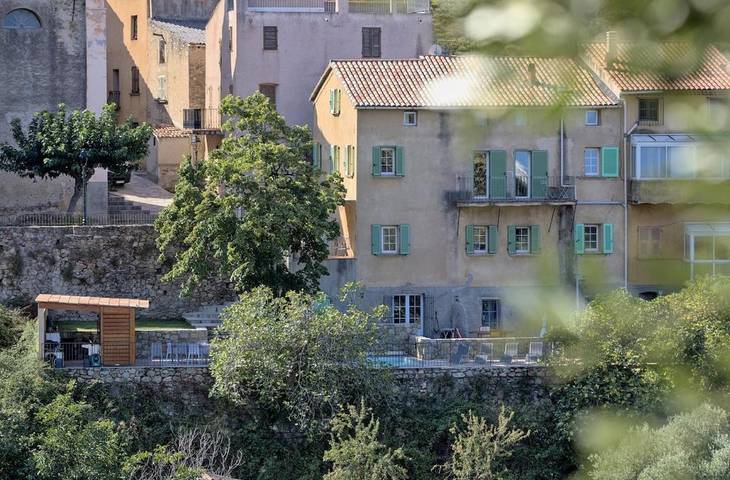 Location de vacances pour 14 personnes, avec balcon ainsi que piscine et vue à Novella - 2
