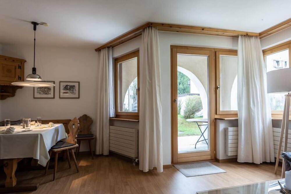 Ganze Wohnung, Chesa Auricula 1.1 in Sils Maria, Sils im Engadin/Segl