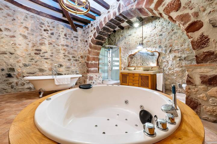 Casa rural para 2 personas, con Jacuzzi en Vilanova de Escornalbou