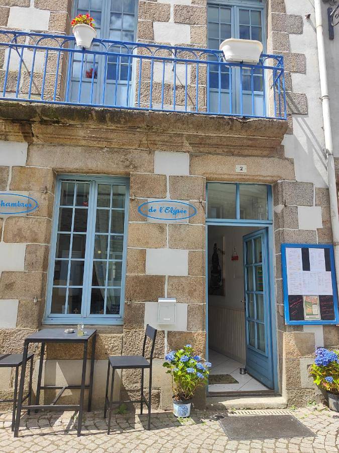 Chambre d’hôte pour 10 personnes, avec vue et balcon à Pontrieux - 2