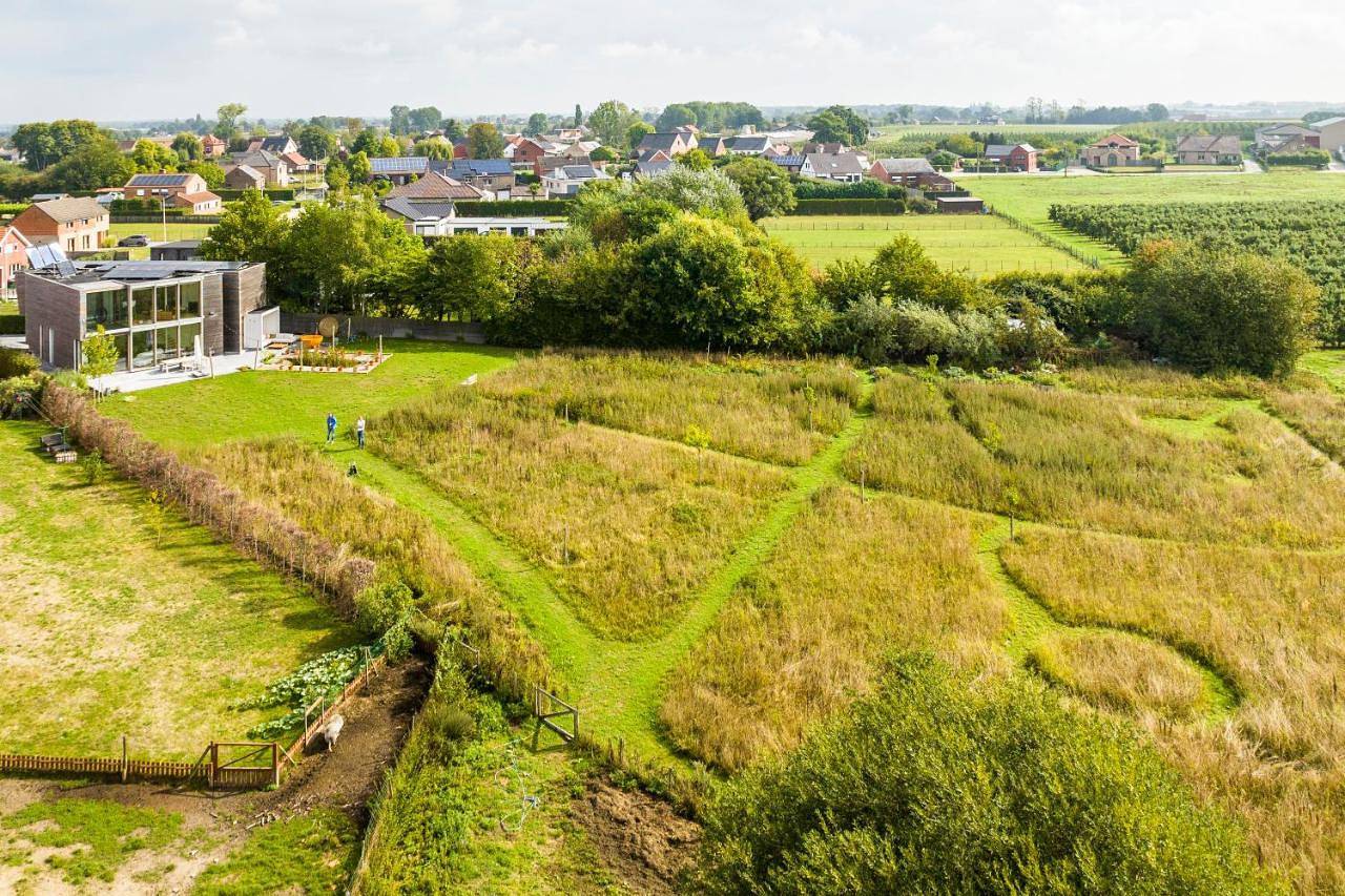 Huis van Hout - architectenwoning met grote panorama tuin - design hot tub optioneel in Herck-la-Ville, Région de Hasselt