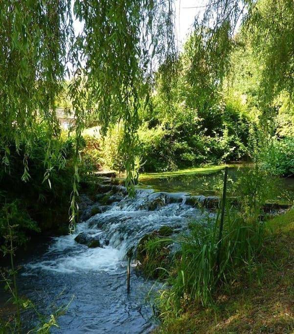 Location de vacances pour 4 personnes, avec Terrasse et Jardin à Marsangy