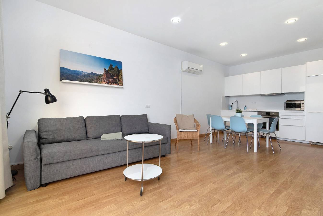 Apartamento entero, Apartamento de vacaciones 'Suite Playa Y Mar - Vistas al mar' con balcón y aire acondicionado in Melenara, Telde