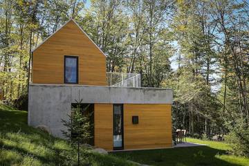Chalet for 7 Guests in Lac-Supérieur, Quebec, Picture 3