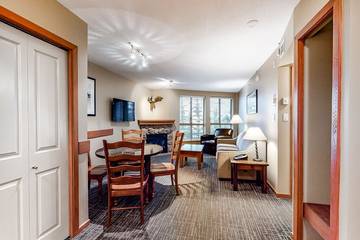 Glamping for 4 Guests in Whistler, Whistler Blackcomb, Picture 1