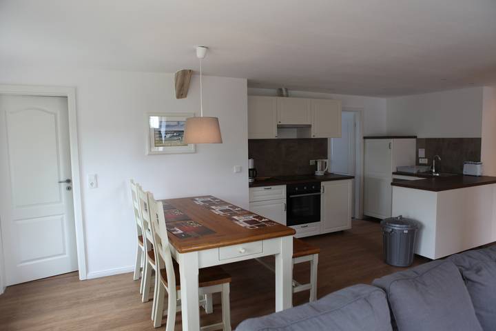 Bauernhof für 5 Personen, mit Terrasse und Garten sowie Sauna, kinderfreundlich in Boren - 3